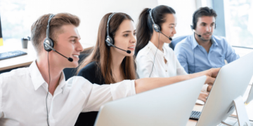 Take advantage of these 4 telemarketing examples